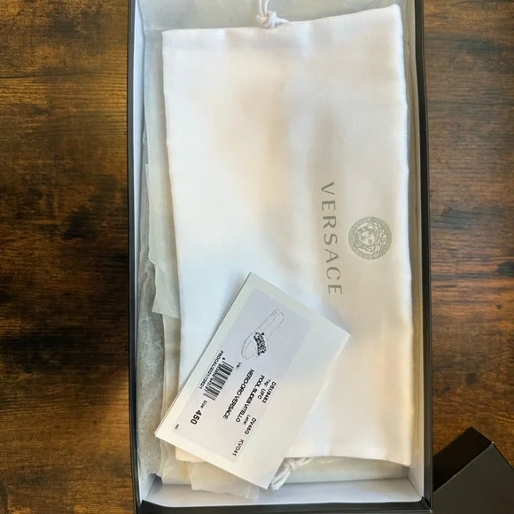 Versace Chain Link Slides - Picture 14 of 15